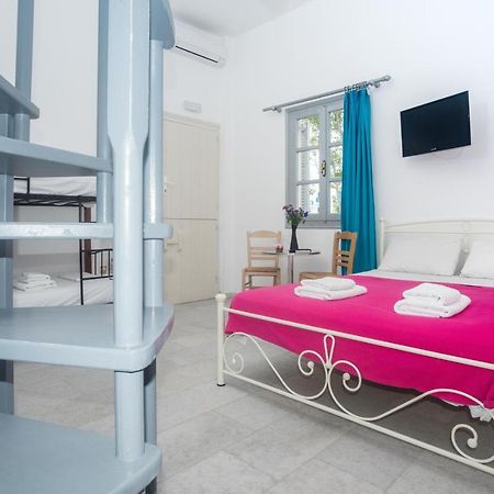 Depis suites&apartments Agia Anna  Buitenkant foto