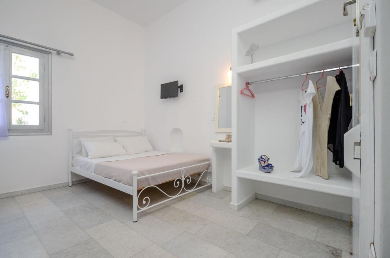 Depis suites&apartments Agia Anna  Buitenkant foto