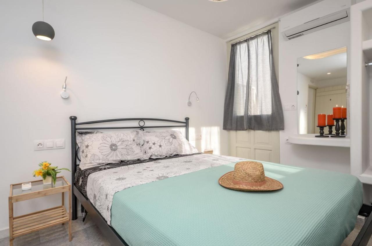 Depis suites&apartments Agia Anna  Buitenkant foto