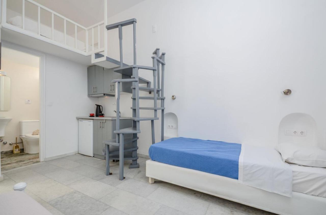Depis suites&apartments Agia Anna  Buitenkant foto